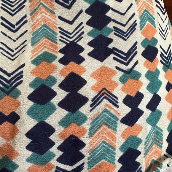 Anthropologie HD in Paris Career Blouse V Neck Tie Silky School Geo Office - Picture 3 of 8